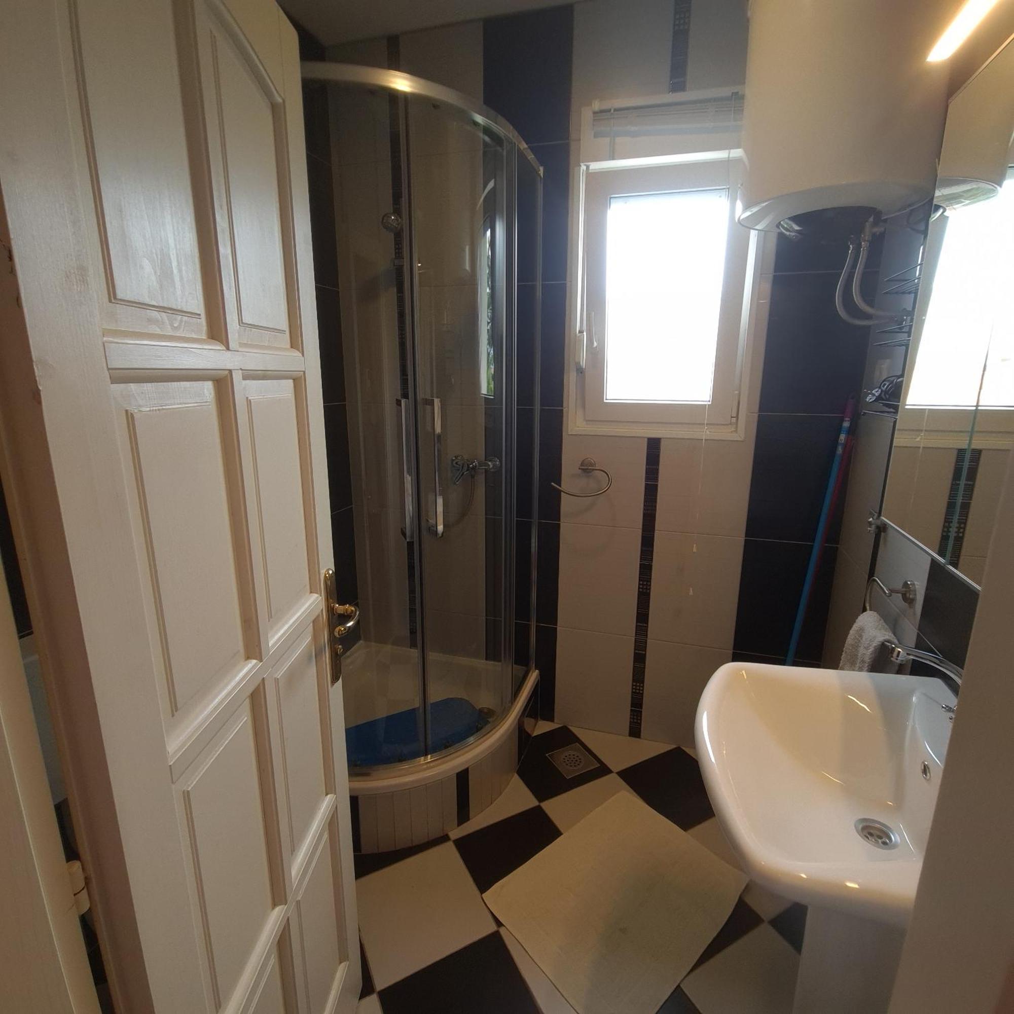 Tena Croatia Apartment